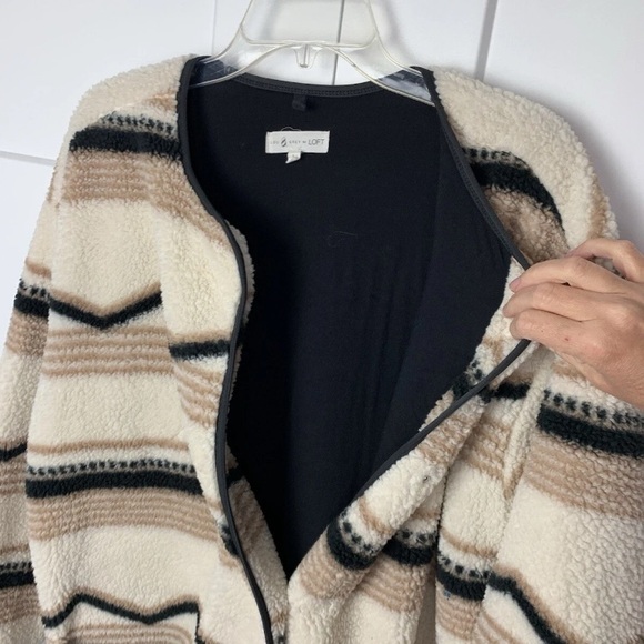 Lou & Grey Fleece Sherpa Jacket LARGE Ivory Black Aztec Boho Snap Ski lodge - Picture 8 of 10